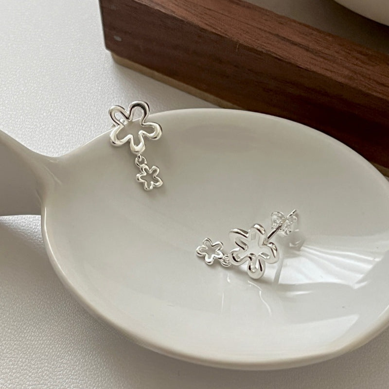 S925 Sterling Silver Simple Hollow Flower Earrings Fashionable Earrings