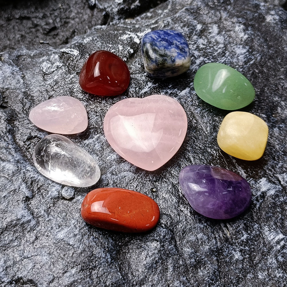 Colgante de cuarzo transparente con forma de corazón de cristal rosa natural y caja negra pulida para sanación Reiki (tamaño: aproximadamente 20 mm)