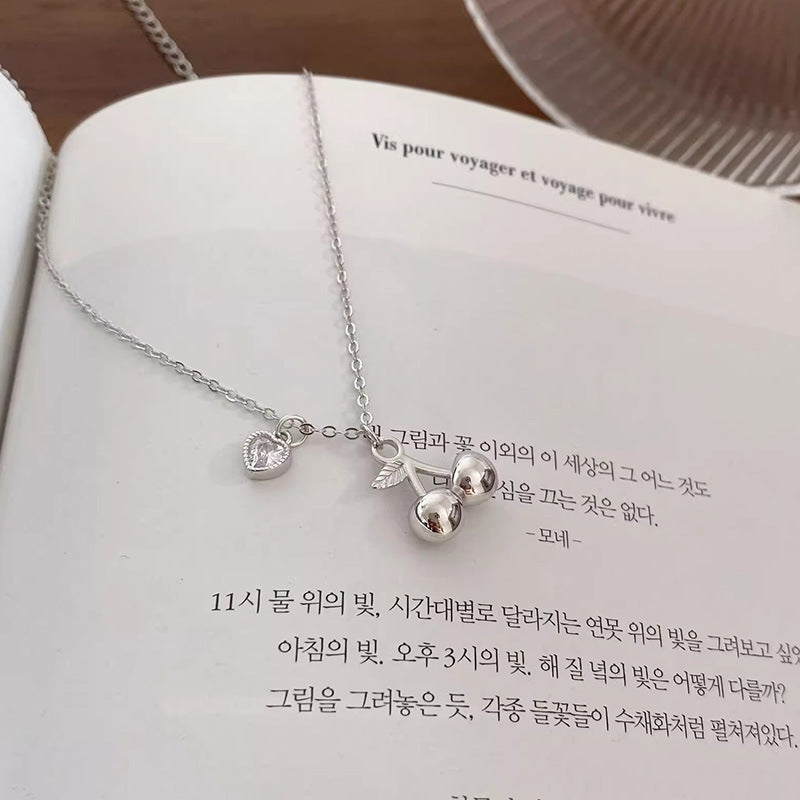 S925 Pure Silver Cherry Heart Necklace with Heart-shaped Sparkling Diamond Collarbone Chain