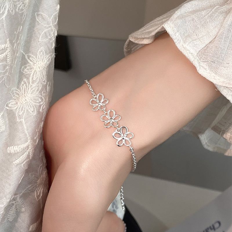 S925 Sterling Silver Minimalist Hollow Flower Bracelet for Women, Sweet Design, Fresh and Cute Bracelet