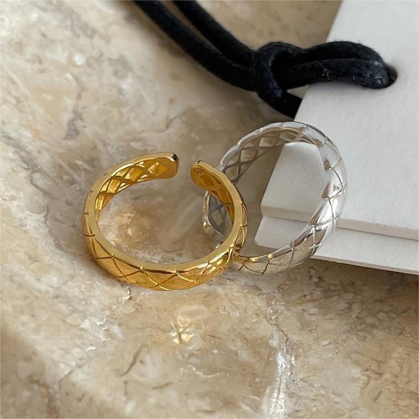S925 Sterling Silver Diamond Patterned Ring with Female Opening
