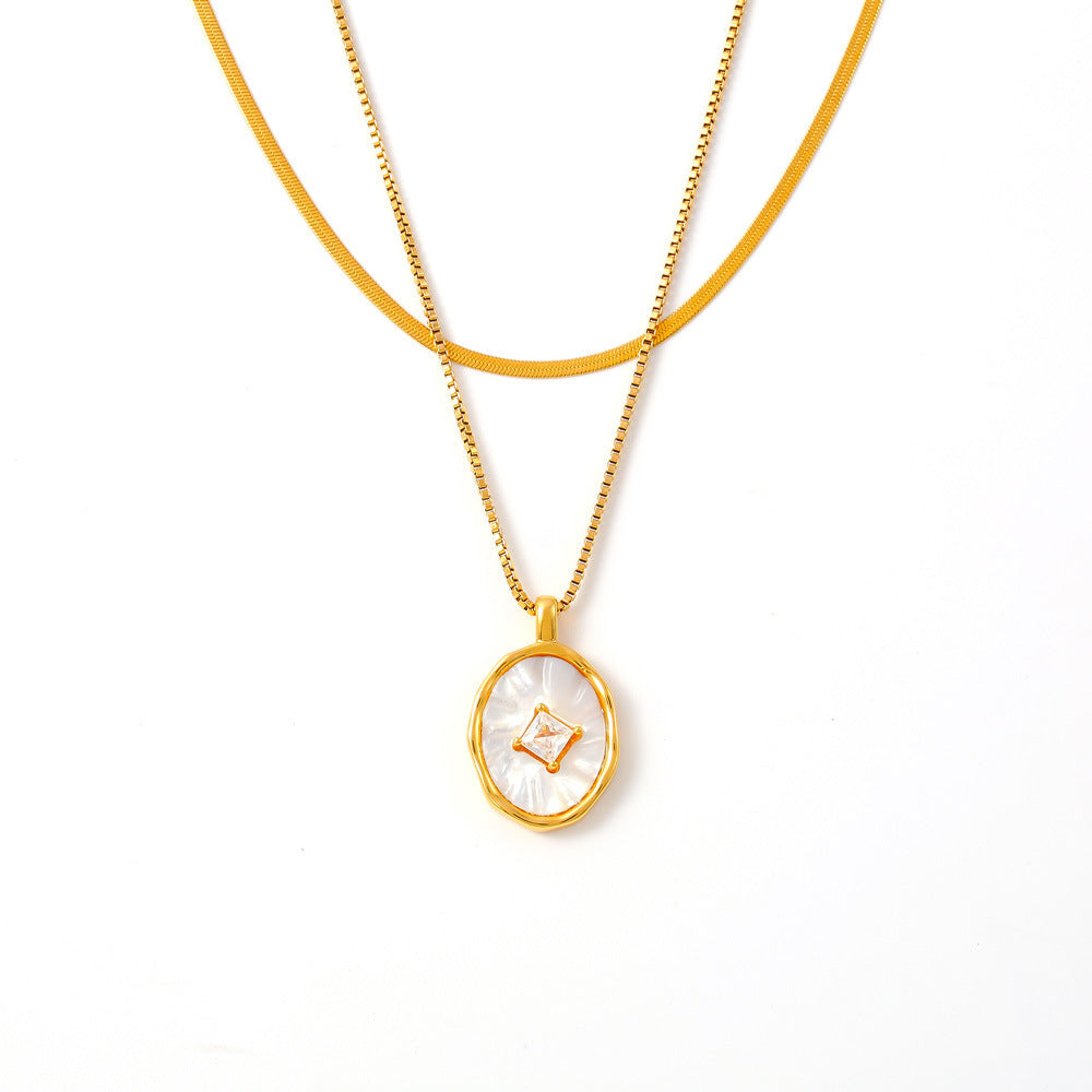 French Retro Oval Inlaid Zircon Copper Pendant, Titanium Steel Lock Chain, 18K Gold-plated Layered Style