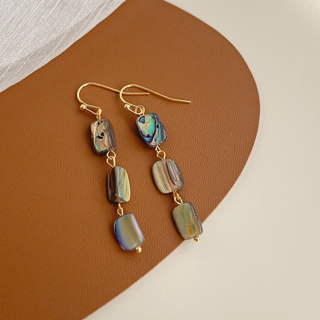 Pendientes de borlas de concha natural hechos a mano para mujer, estilo francés, nicho, pendientes de lujo ligeros, pendientes retro y de alta gama