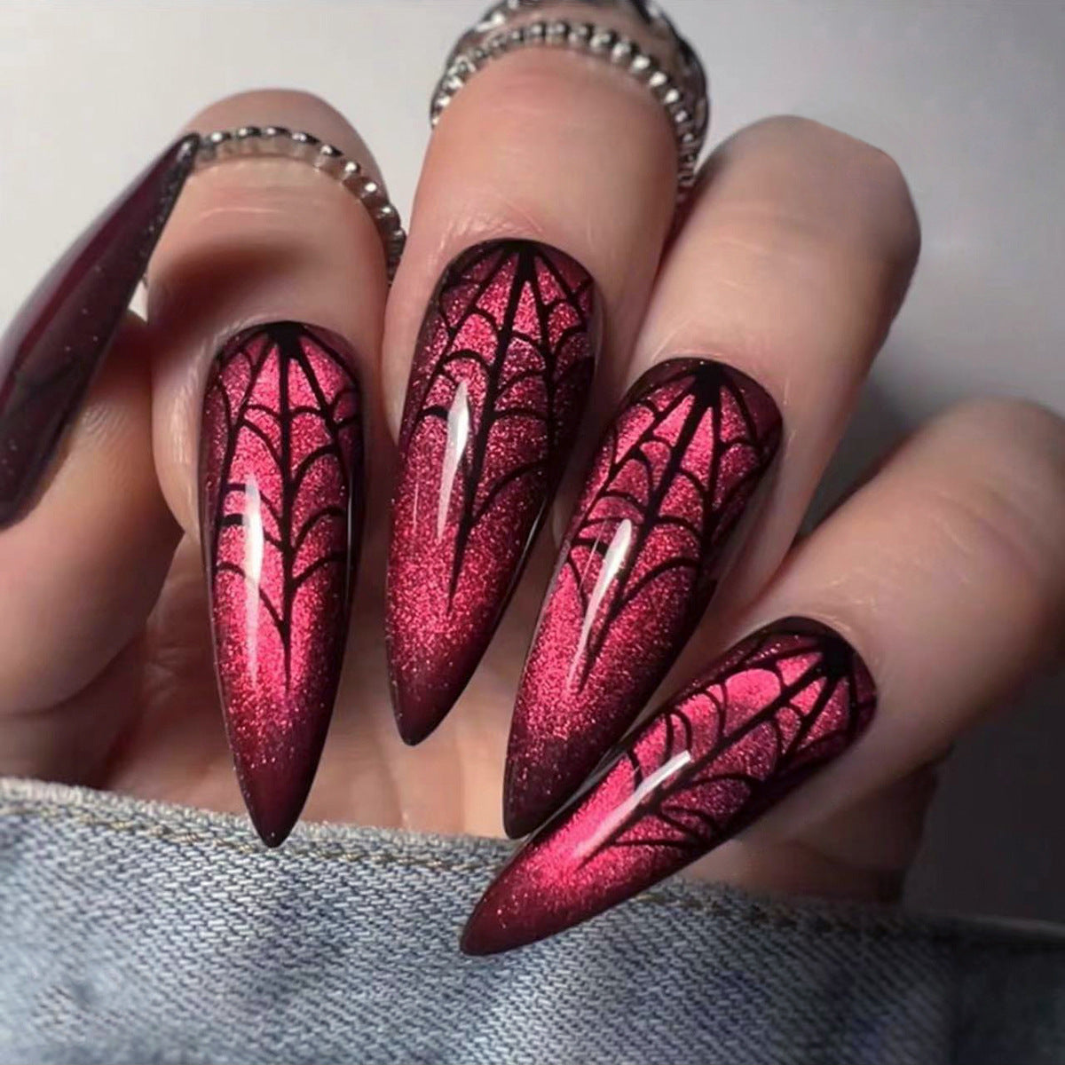 Arte de uñas con ojos de gato rojos, arte de uñas de Halloween, arte de uñas puntiagudas