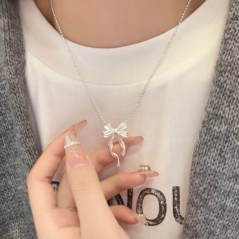 S925 Silver Geometric Ribbon Double Layered Bow Necklace Minimalist Round Bead Collarbone Chain