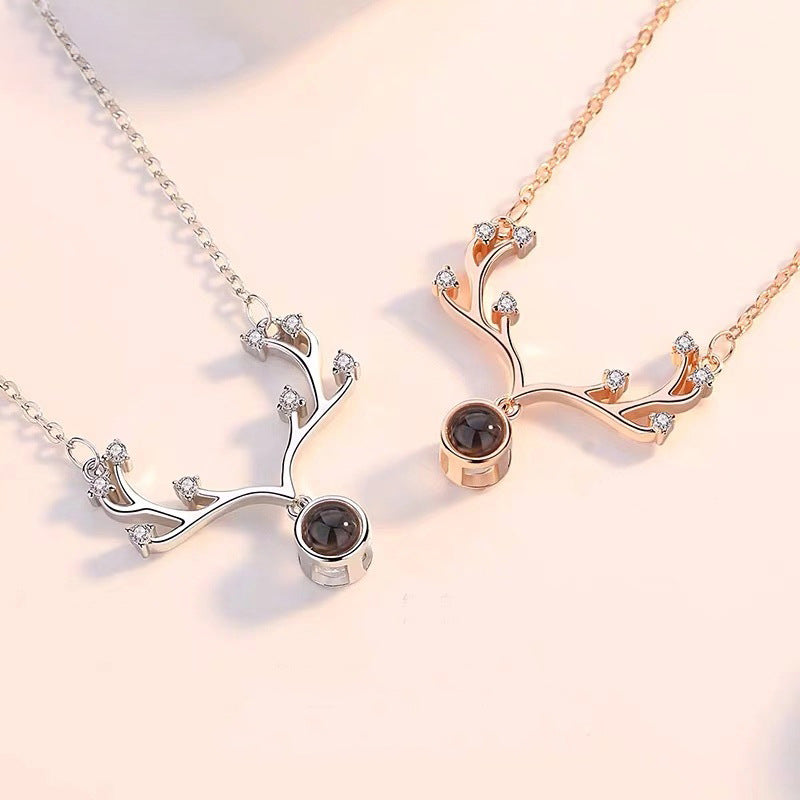 Collar de proyección en 100 idiomas con cuernos de ciervo y dije “Te amo”, cadena para clavícula, joyería de plata