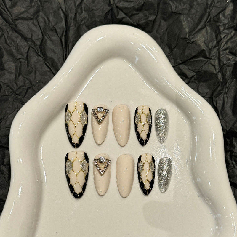 European and American Style Exaggerated Niche Abstract Heavy Industry Carved Handmade Nail Art