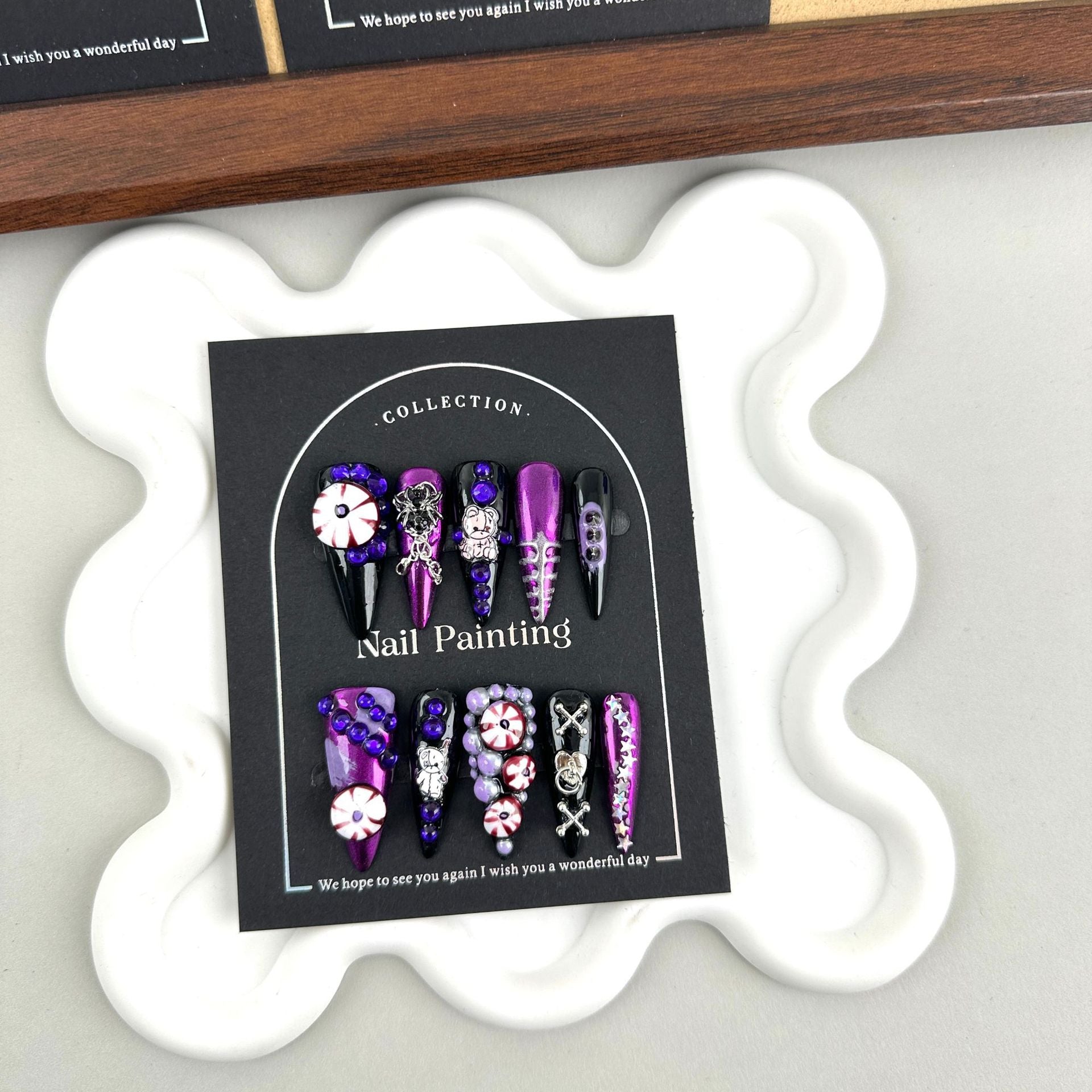 Halloween Style Flamboyant, Handmade Wearable Nail Patches with A High-end Feel, Pure Handmade Nail Art